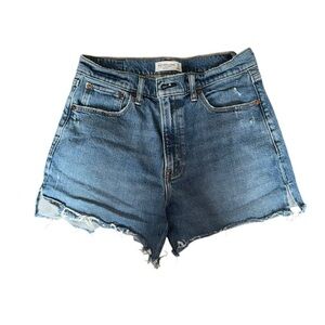 Abercrombie and fitch the 4” mom short high rise size 29 or size‎ 8 denim medium